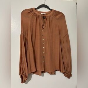 Blu Pepper Tan Button-Down Blouse Maxi